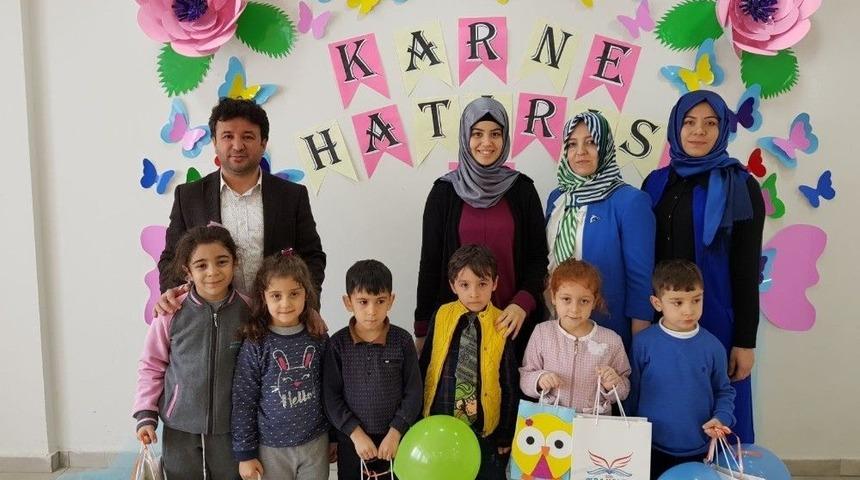 İkra Kolejinde Karne Sevinci