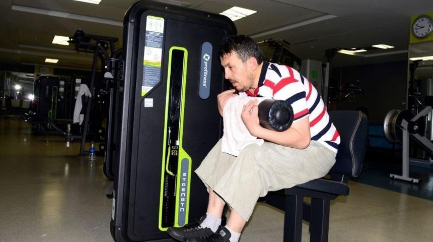 Görme Engelli Adamın Spor Aşkı Engel Tanımyor