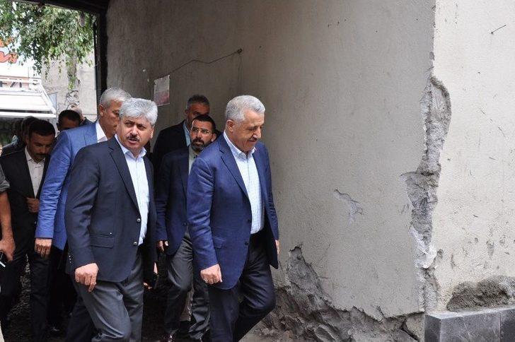 Ak Parti Kars Milletvekilleri Kültür Sanat Merkezi’ni Gezdi G1