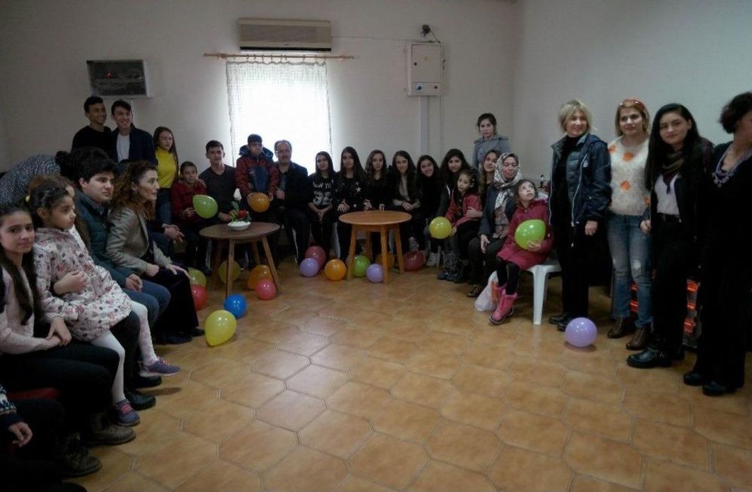 Lise &Ouml;ğrencileri Engelleri Aşıyor