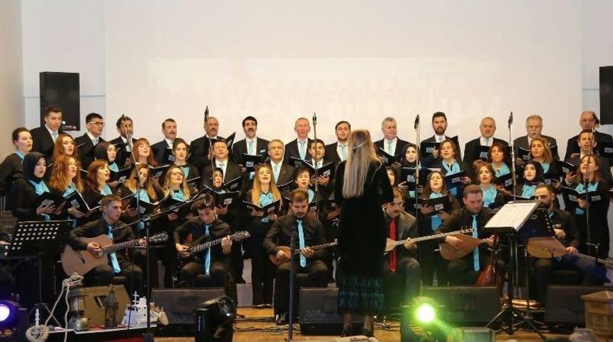 &Ccedil;ayeli Belediyesi Korosu&rsquo;ndan T&uuml;rk Halk M&uuml;ziği Konseri