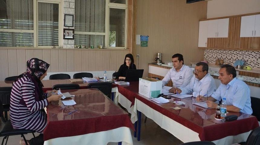 Korkuteli&rsquo;deki Okullara 32 Personel Alınacak