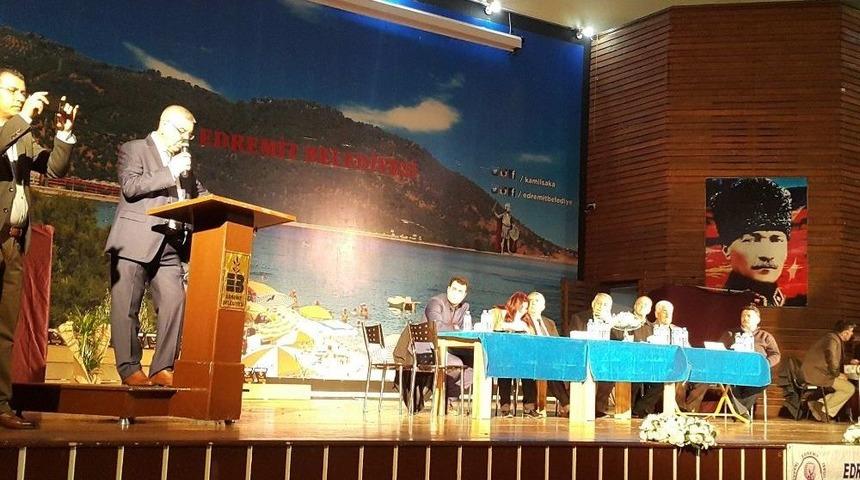 Edremit İnşaat&ccedil;ılar Odası&rsquo;nda Rasim İz G&uuml;ven Tazeledi