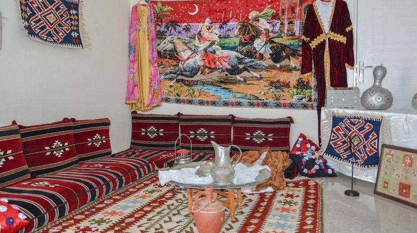 Kadın K&uuml;lt&uuml;r Merkezi Kursiyerlerinden Sergi