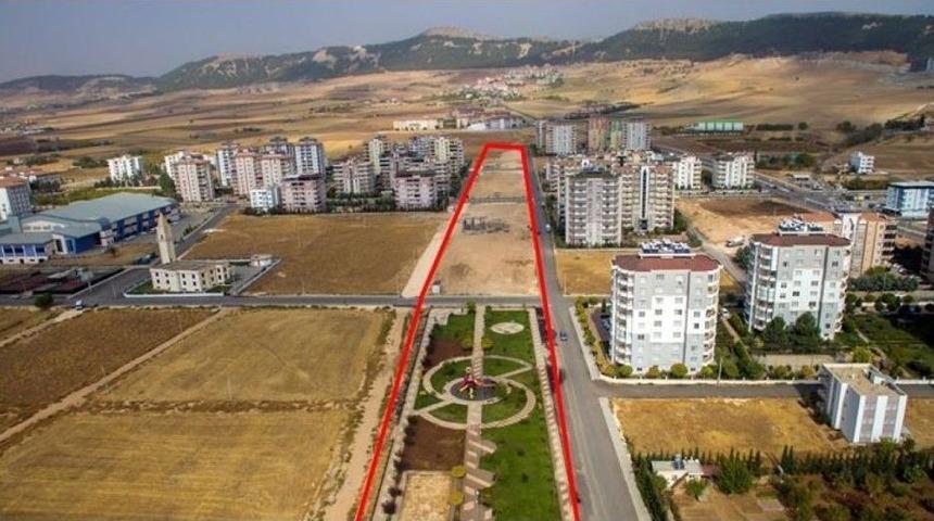 Kent Parkta &Ccedil;alışmalar S&uuml;r&uuml;yor