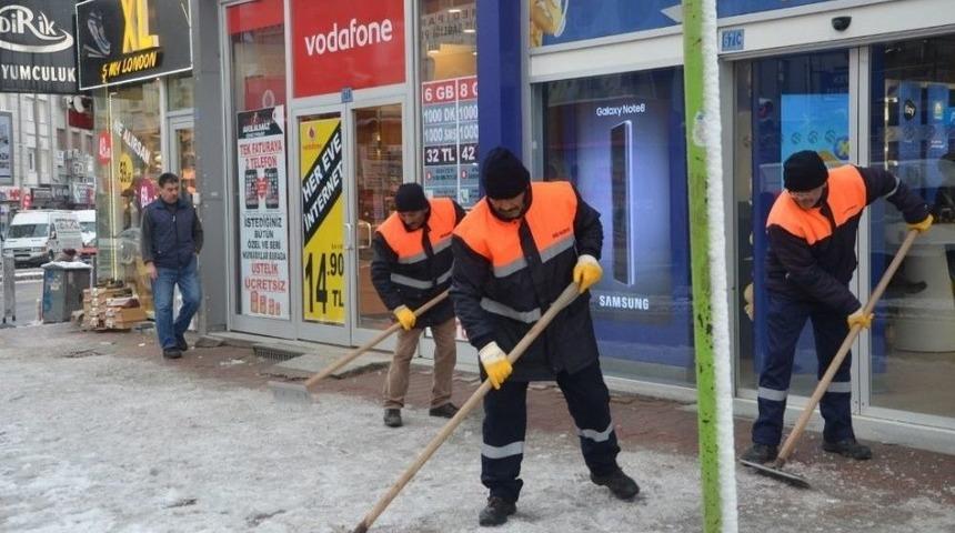 Ereğli Belediyesinden Kar Yağışına Erken Müdahale