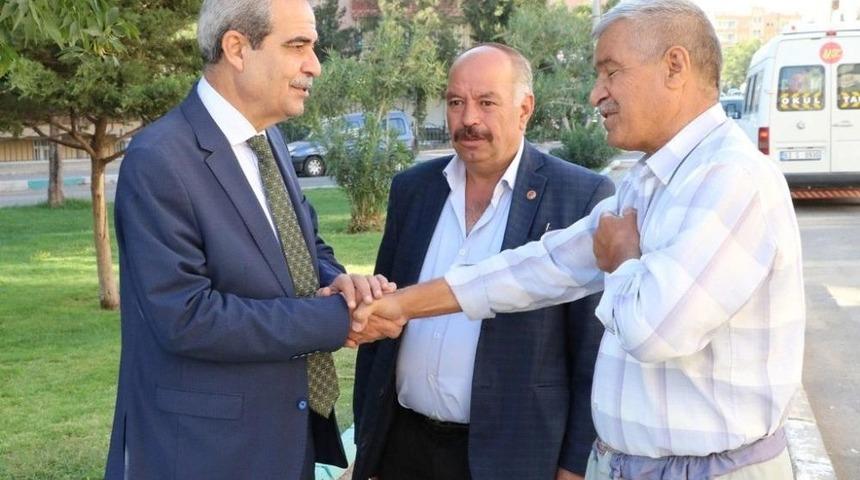 Belediye Başkanı Sabah Saatlerinde İş&ccedil;ileri Denetledi