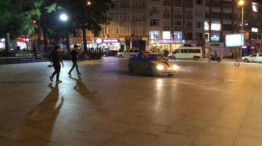 O Ara&ccedil; Trafikten Men Edildi