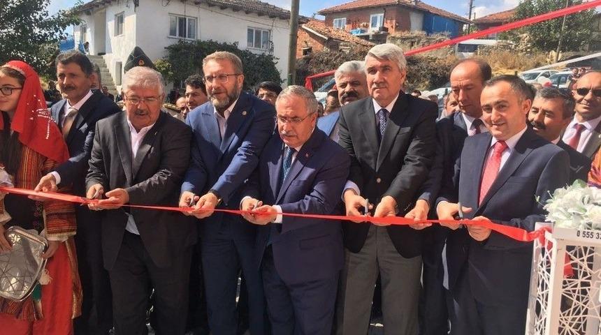 Şaphane &Ccedil;amk&ouml;y&rsquo;de &Ccedil;ok Ama&ccedil;lı Bina T&ouml;renle Hizmete Sunuldu