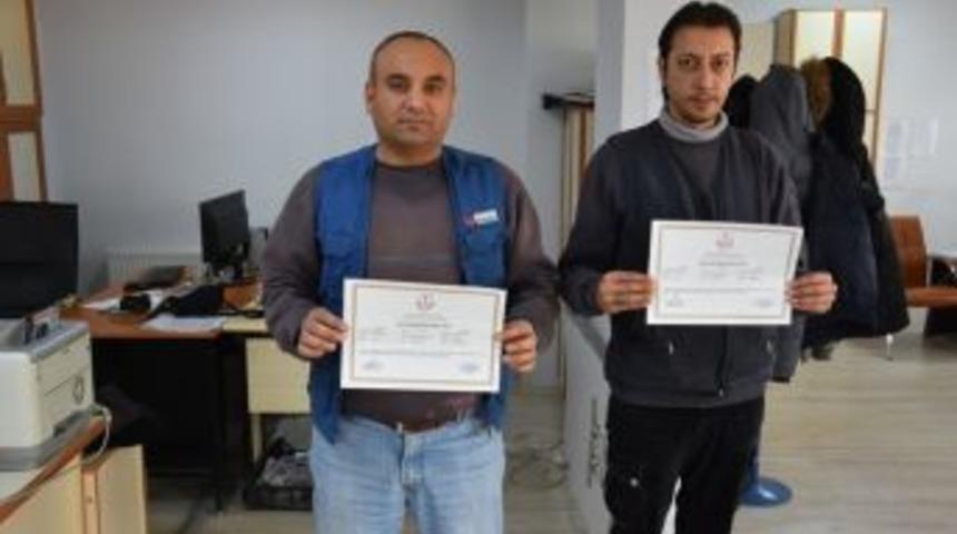 Sokak Hayvanlarına Yaklaşma Konusunda Eğitim Aldılar