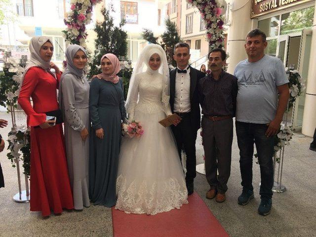 Çekmeköy Nikah Salonu’nda 