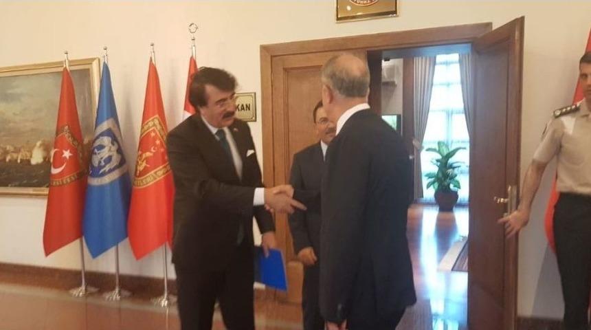 &Uuml;&ccedil; Bakanlıkta Erzurum G&uuml;ndemi