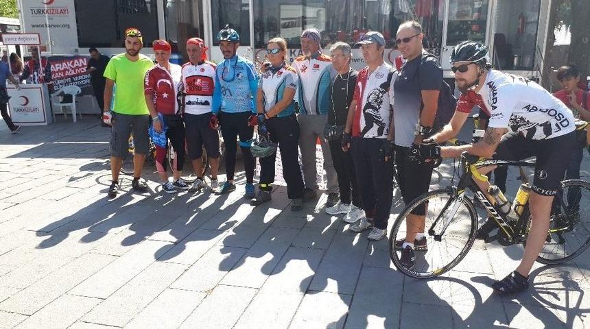 L&ouml;semi Hastası &Ccedil;ocuklar İ&ccedil;in Adana&rsquo;dan İstanbul&rsquo;a Pedal &Ccedil;eviriyor