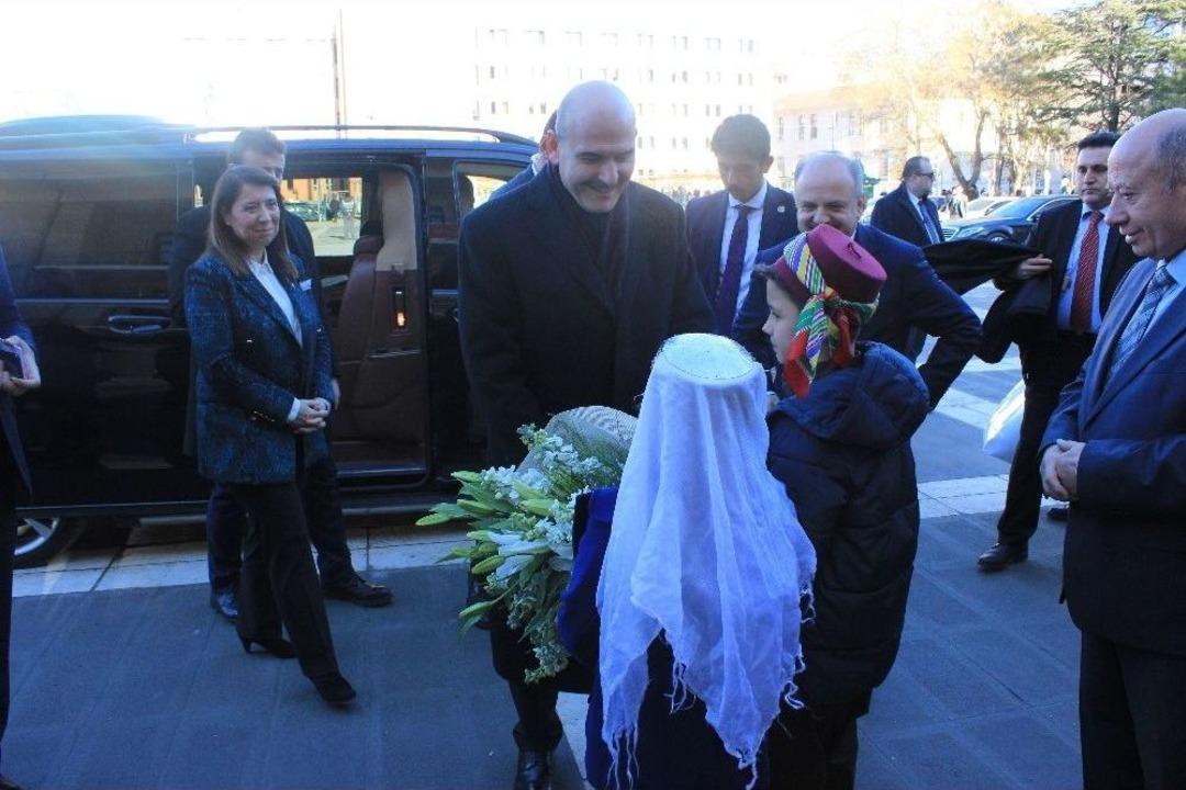 Bakan Soylu, &ldquo;a&ccedil;ık Kapı&rdquo; Projesinin Eskişehir&rsquo;de A&ccedil;ılışını Ger&ccedil;ekleştirdi
