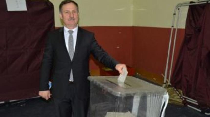 Başkan Cemal Paşalıoğlu G&uuml;ven Tazeledi