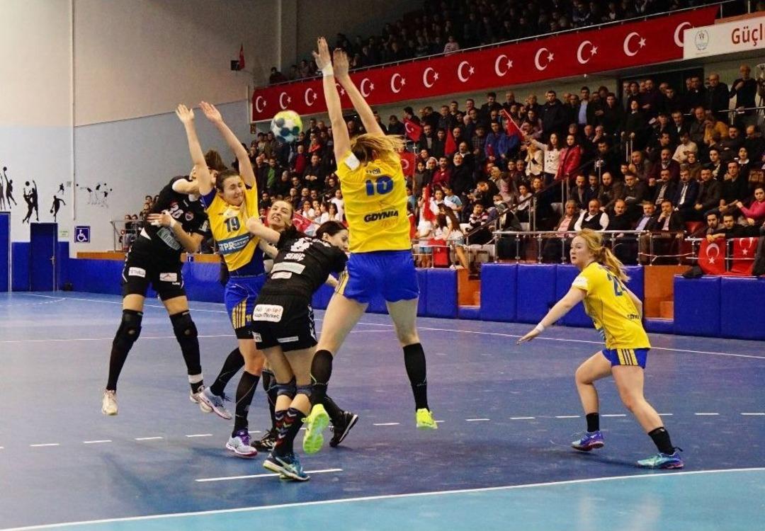 Ehf Cup C Grubu: Kastamonu Belediyespor: 28 - Vistal Gdynia: 25
