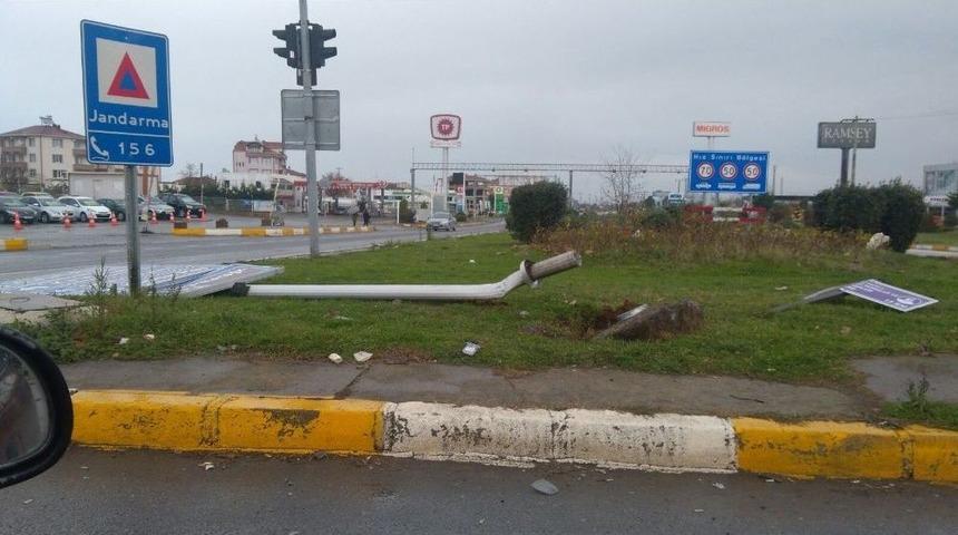 Ak&ccedil;akoca&rsquo;da Trafik Kazası 2 Yaralı