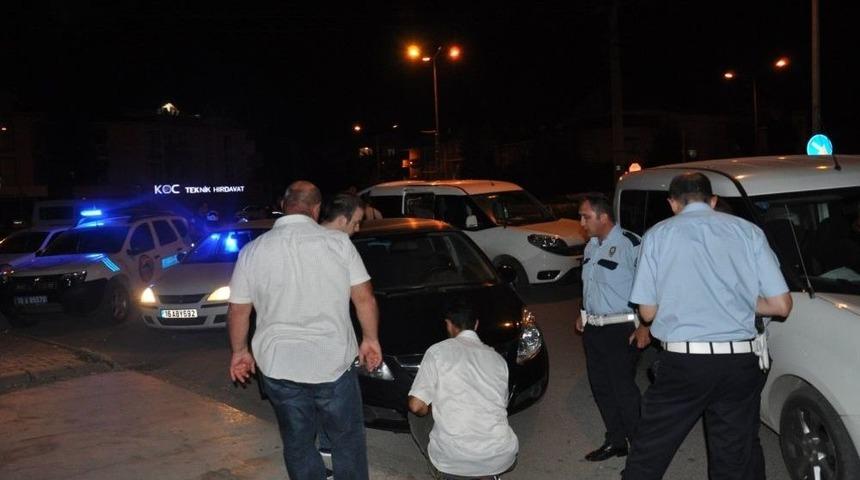 Ka&ccedil;an Otomobil Kovalamaca Sonucu Yakalandı
