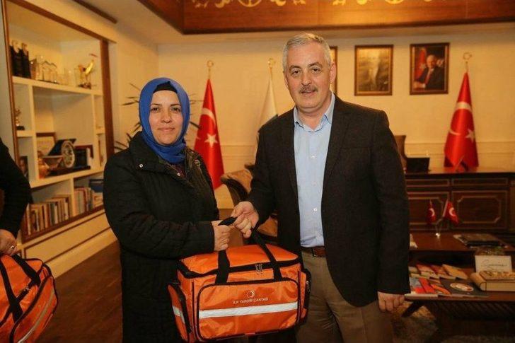 Başkan Remzi Aydın’dan Sağlık Personeline Tam Teşekküllü İlk Yardım Seti G3