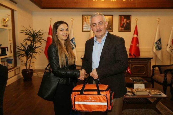 Başkan Remzi Aydın’dan Sağlık Personeline Tam Teşekküllü İlk Yardım Seti G4