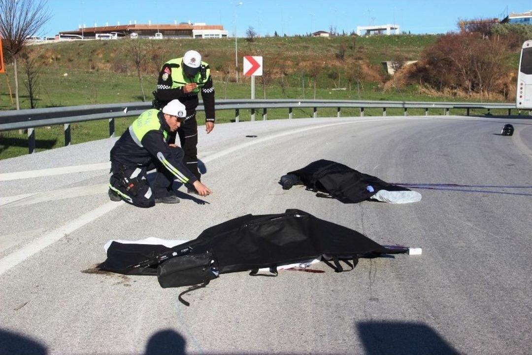 &Ccedil;anakkale&rsquo;de Cezaevi Nakil Aracı İle Motosiklet &Ccedil;arpıştı: 2 &Ouml;l&uuml;