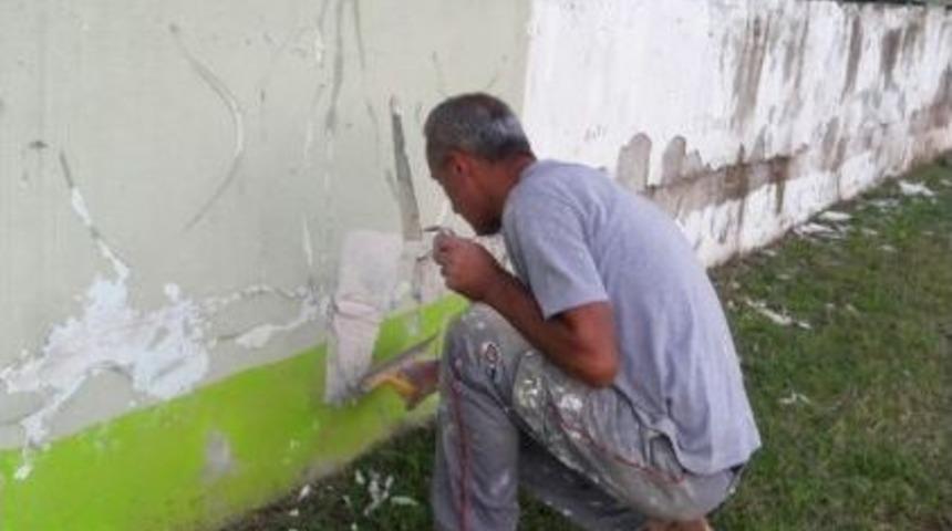 Atat&uuml;rk Stadının Bakımı Yapılıyor