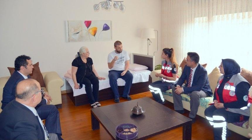 İl Sağlık M&uuml;d&uuml;rl&uuml;ğ&uuml; İşitme Engellilere Kulak Veriyor