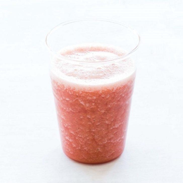Rozmarin ve karpuzlu smoothie