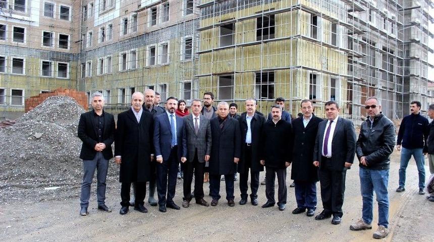 Adıyaman&rsquo;da Kamu Yatırımları T&uuml;m Hızıyla S&uuml;r&uuml;yor