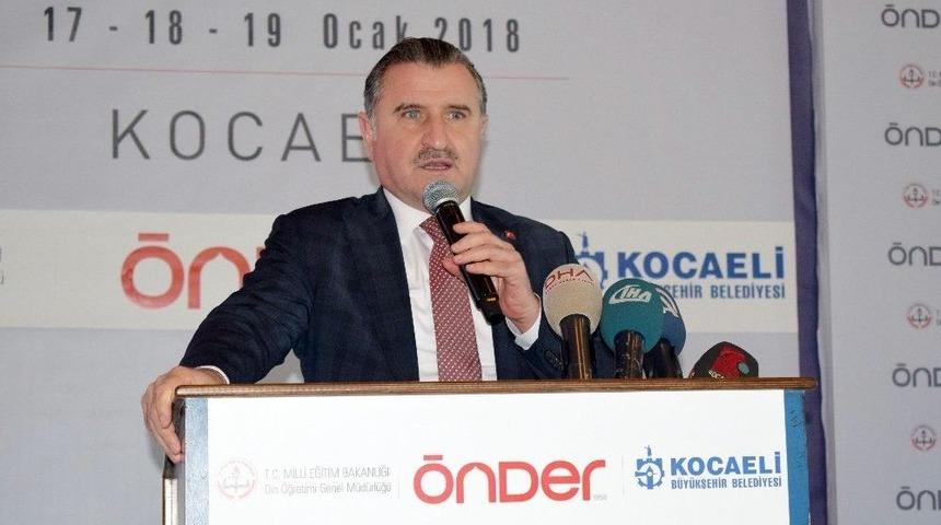 Gen&ccedil;lik Ve Spor Bakanı Osman Aşkın Bak: