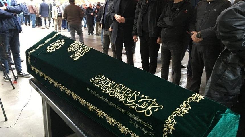 Başbakan Yıldırım Dayısının Oğlunu Son Yolculuğuna Uğurladı