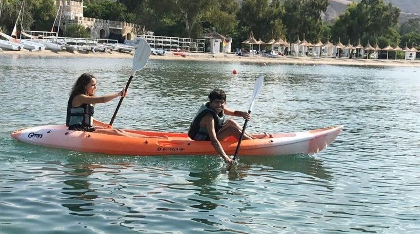 &ldquo;engelsiz Deniz Kanosu&rdquo; İle Denizle Buluştular