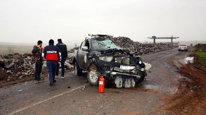 Yangına M&uuml;dahaleye Giden İtfaiye Ekibi Kaza Yaptı: 2 Yaralı