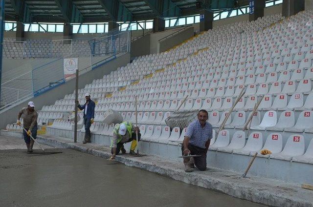 Büyükşehir Statta Hummalı Çalışıyor