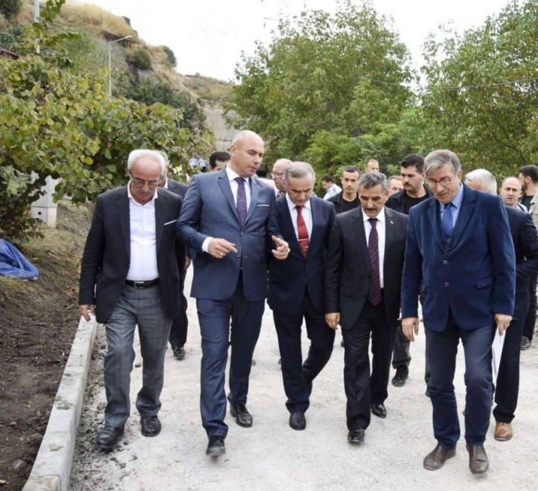 Vali Kaymak Tekkek&ouml;y Mağaralarında İncelemelerde Bulundu