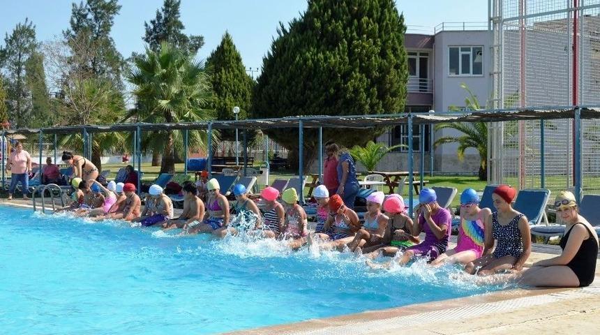 &Ccedil;ocuklar Yaz Spor Okuluyla &Ouml;ğrenmeye Ve Eğlenmeye Devam Ediyor