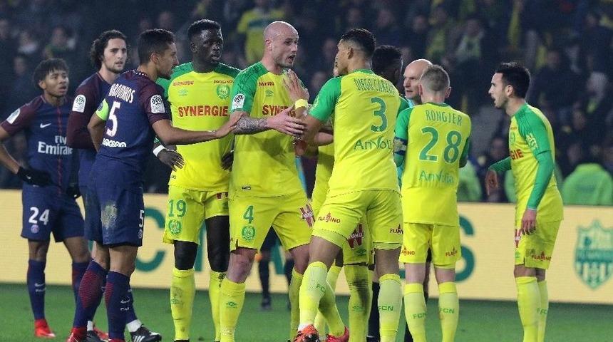 Fransa&rsquo;da Hakemin Tekmesi Ma&ccedil;a Damga Vurdu