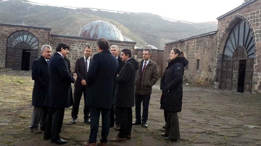 Bitlis’te Selçuklu Ve Osmanlı Araştırmaları Kütüphanesi Kurulacak