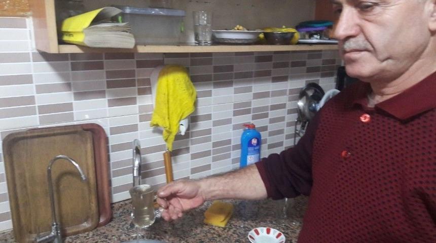 &Ccedil;eşmeden Su Yerine &Ccedil;amur Aktı