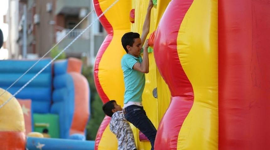 Eğlence Parkı &Ccedil;ocukları Mutlu Etti