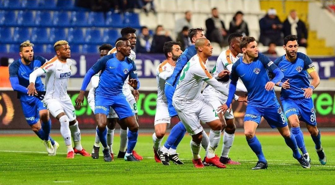 S&uuml;per Lig: Kasımpaşa: 1 - Alanyaspor: 2 (ilk Yarı)
