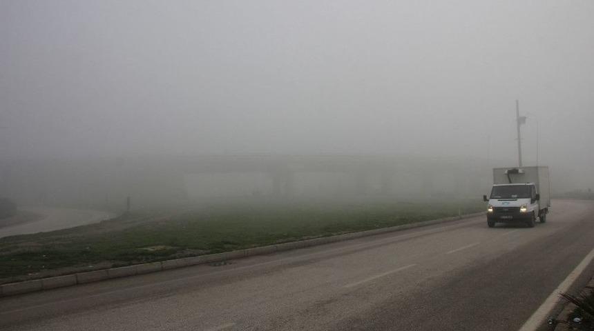 Hatay&rsquo;da Sis Ulaşımı Aksattı