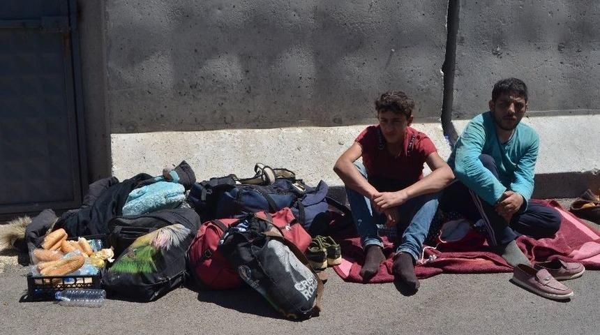 Hatay’da 24 Kaçak Göçmen Yakalandı