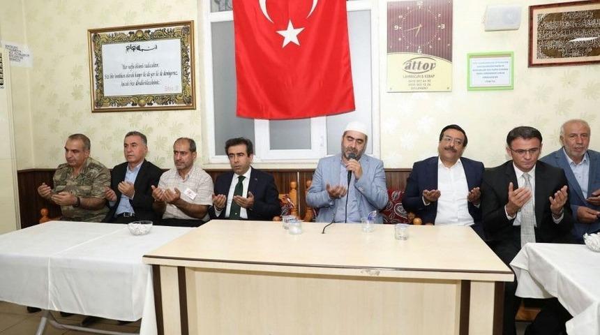 Vali Aksoy’dan Şehit Ailesine Taziye Ziyareti