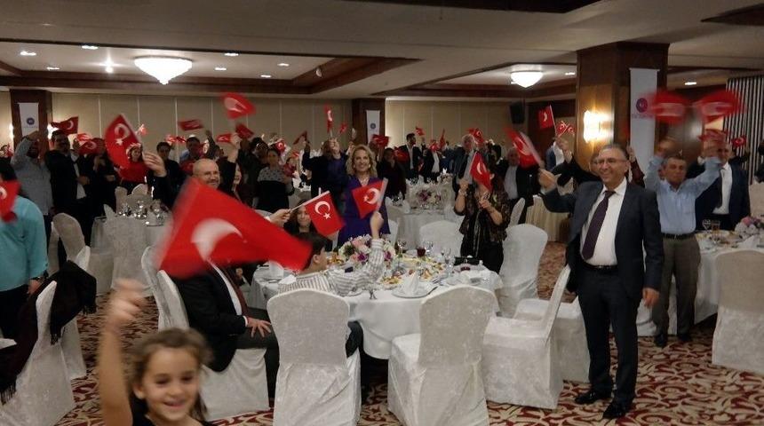 Yılın Yorgunluğunu Eğlenerek Attılar