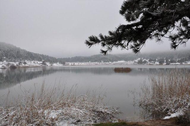 G&ouml;lc&uuml;k Yaylası Beyaza B&uuml;r&uuml;nd&uuml; 1