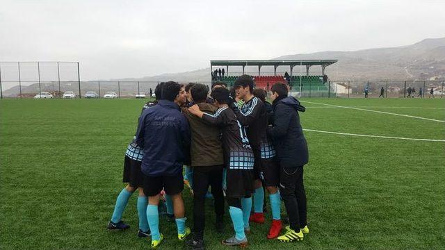 Kayseri Osb Teknik Koleji Atletikspor Futbol Takımı Playoff’lara Kalcı