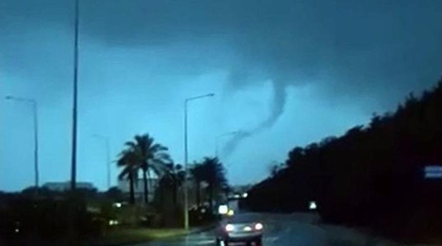 Alanya’da Denizde Hortum Oluştu