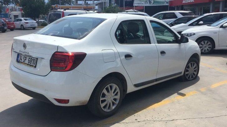 Önce Lastiği Patlattılar, Sonra 100 Bin Lirayı Çalıp Kaçtılar G1