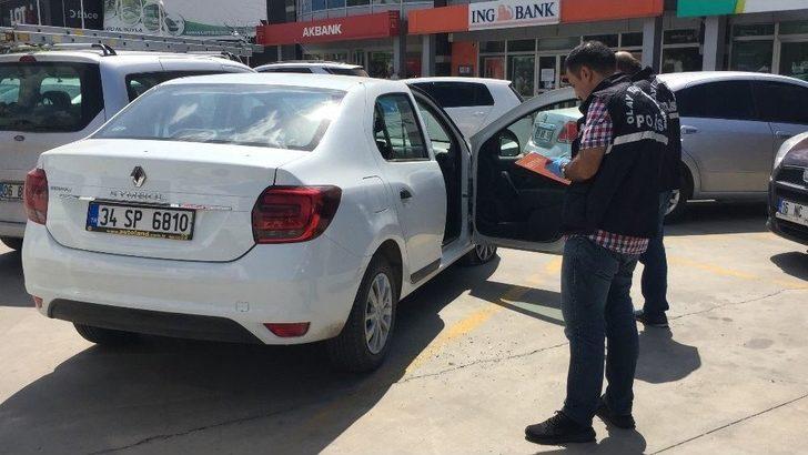 Önce Lastiği Patlattılar, Sonra 100 Bin Lirayı Çalıp Kaçtılar G5